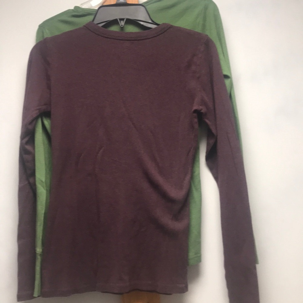 Women’s T shirts -2 small & medium size - Picture 7 of 13